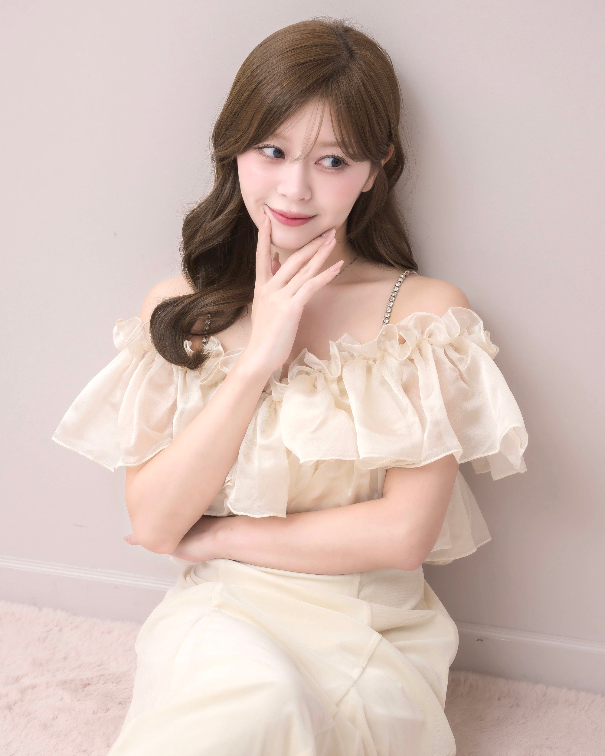 モデル身長：155cm / 着用カラー：アイボリー
