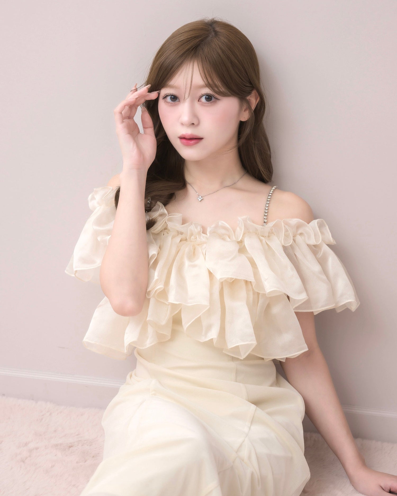 モデル身長：155cm / 着用カラー：アイボリー