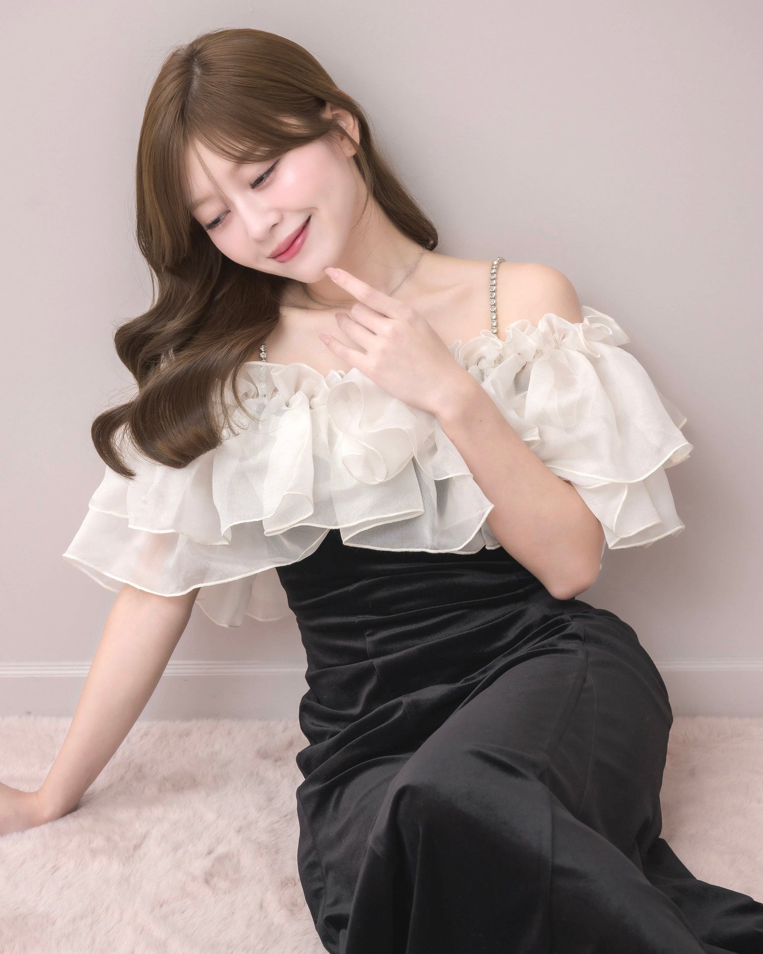 モデル身長：155cm / 着用カラー：ブラック