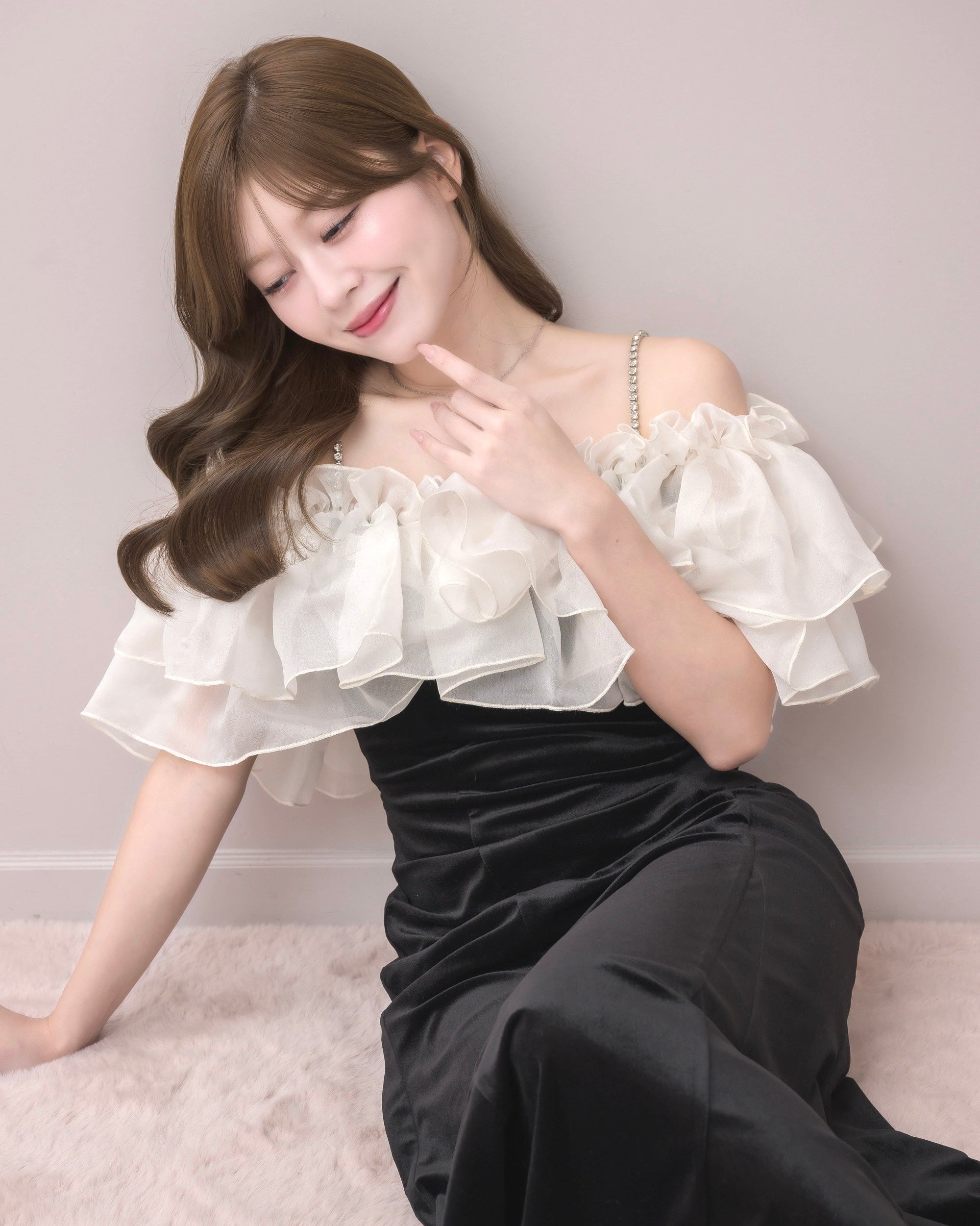 モデル身長：155cm / 着用カラー：ブラック