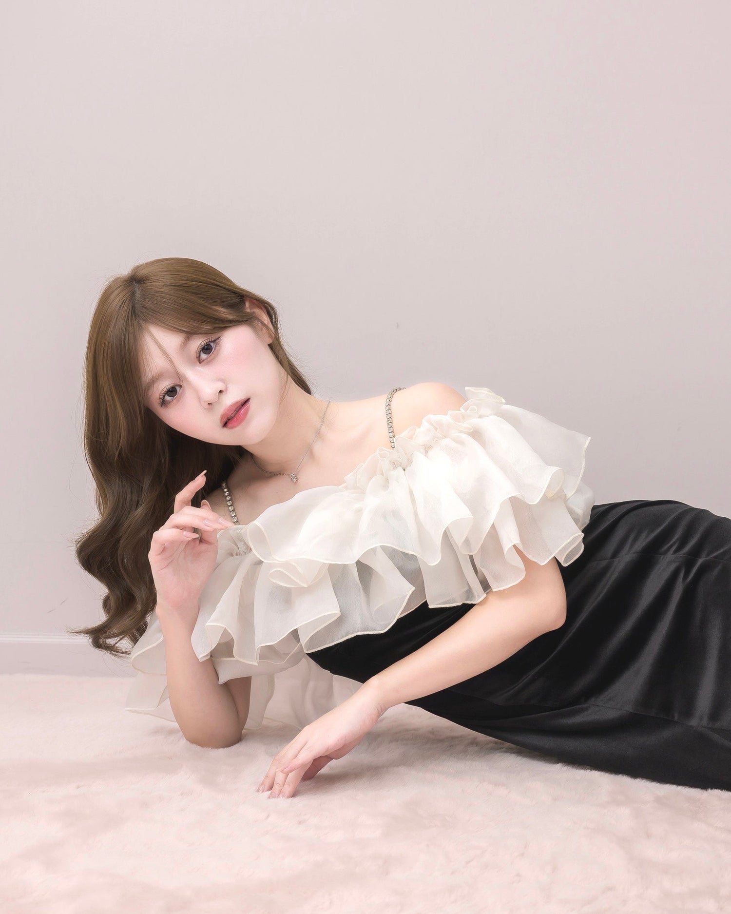モデル身長：155cm / 着用カラー：ブラック