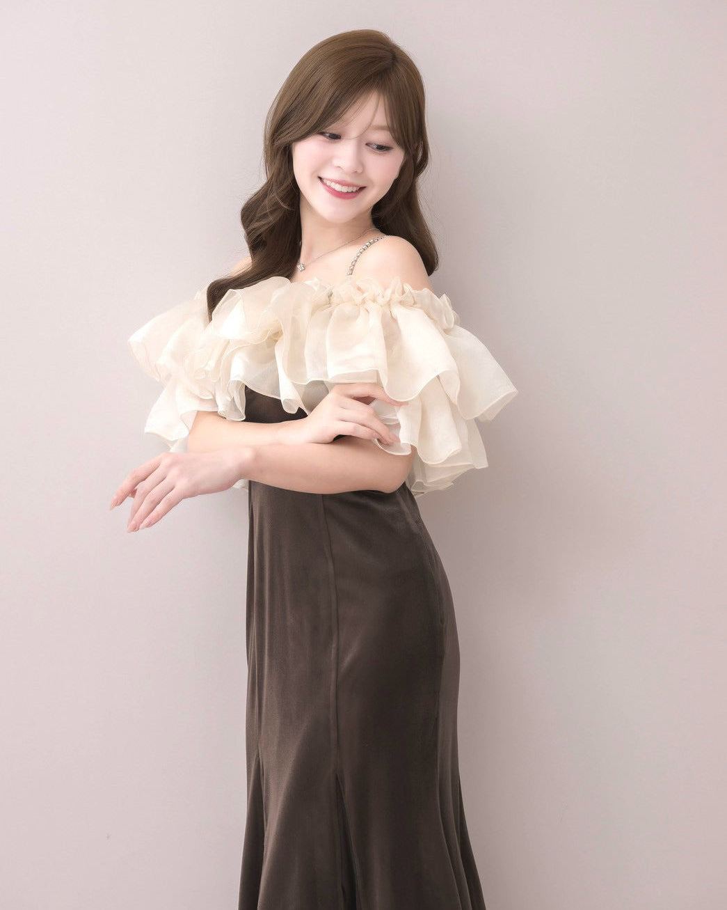 モデル身長：155cm / 着用カラー：ブラウン
