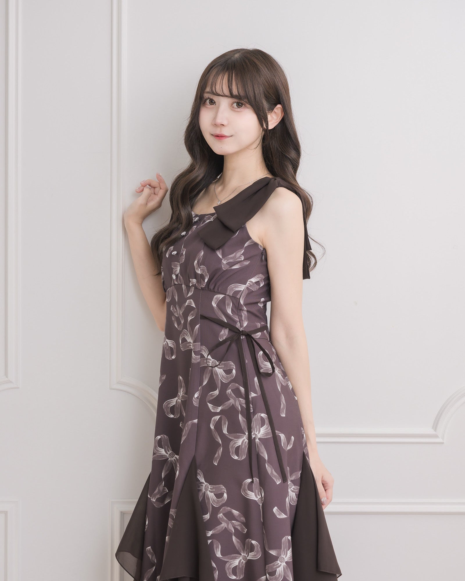 モデル身長：159cm / 着用カラー：ブラウン