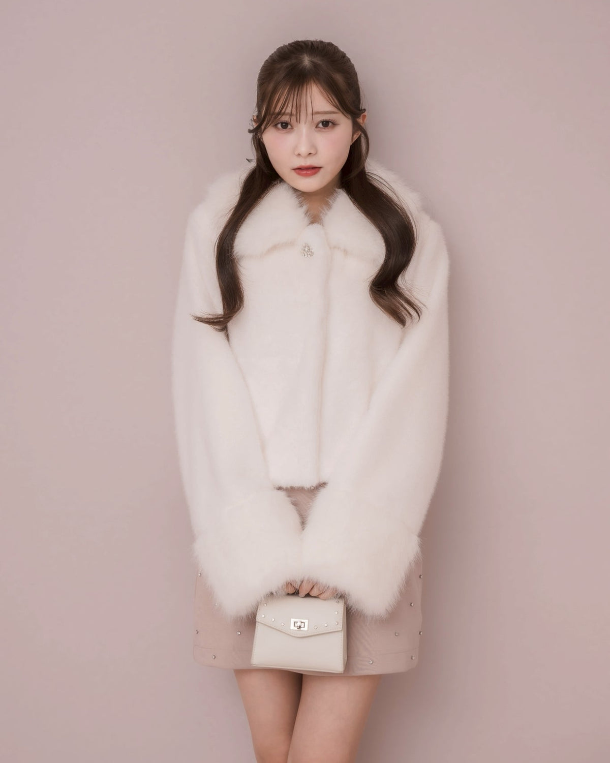 モデル身長：160cm / 着用カラー：アイボリー