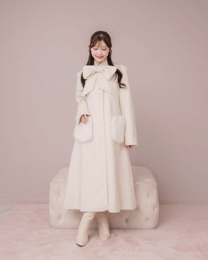 モデル身長：160cm / 着用カラー：アイボリー