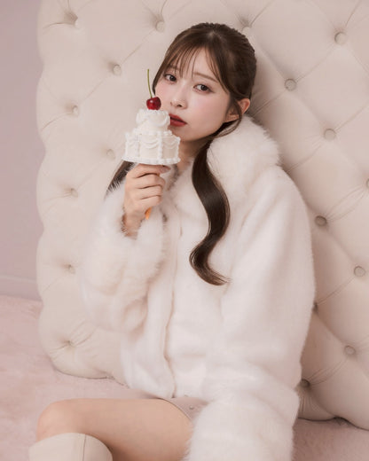 モデル身長：160cm / 着用カラー：アイボリー
