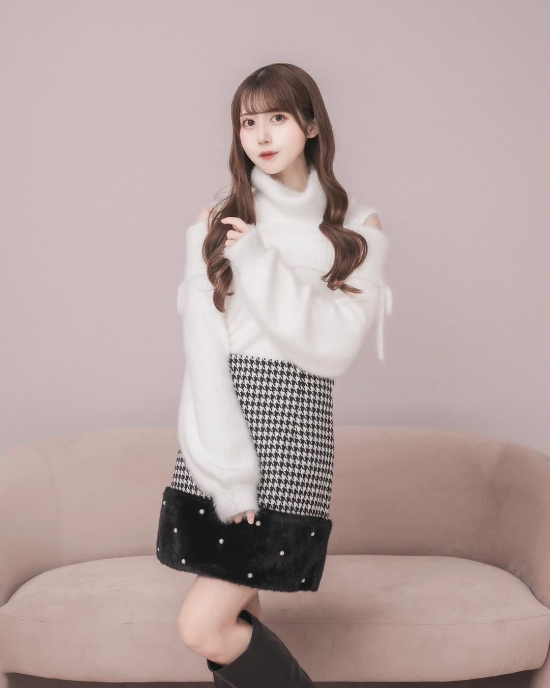 モデル身長：159cm / 着用カラー：ホワイト