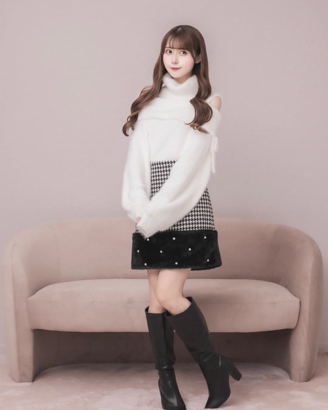 モデル身長：159cm / 着用カラー：ホワイト