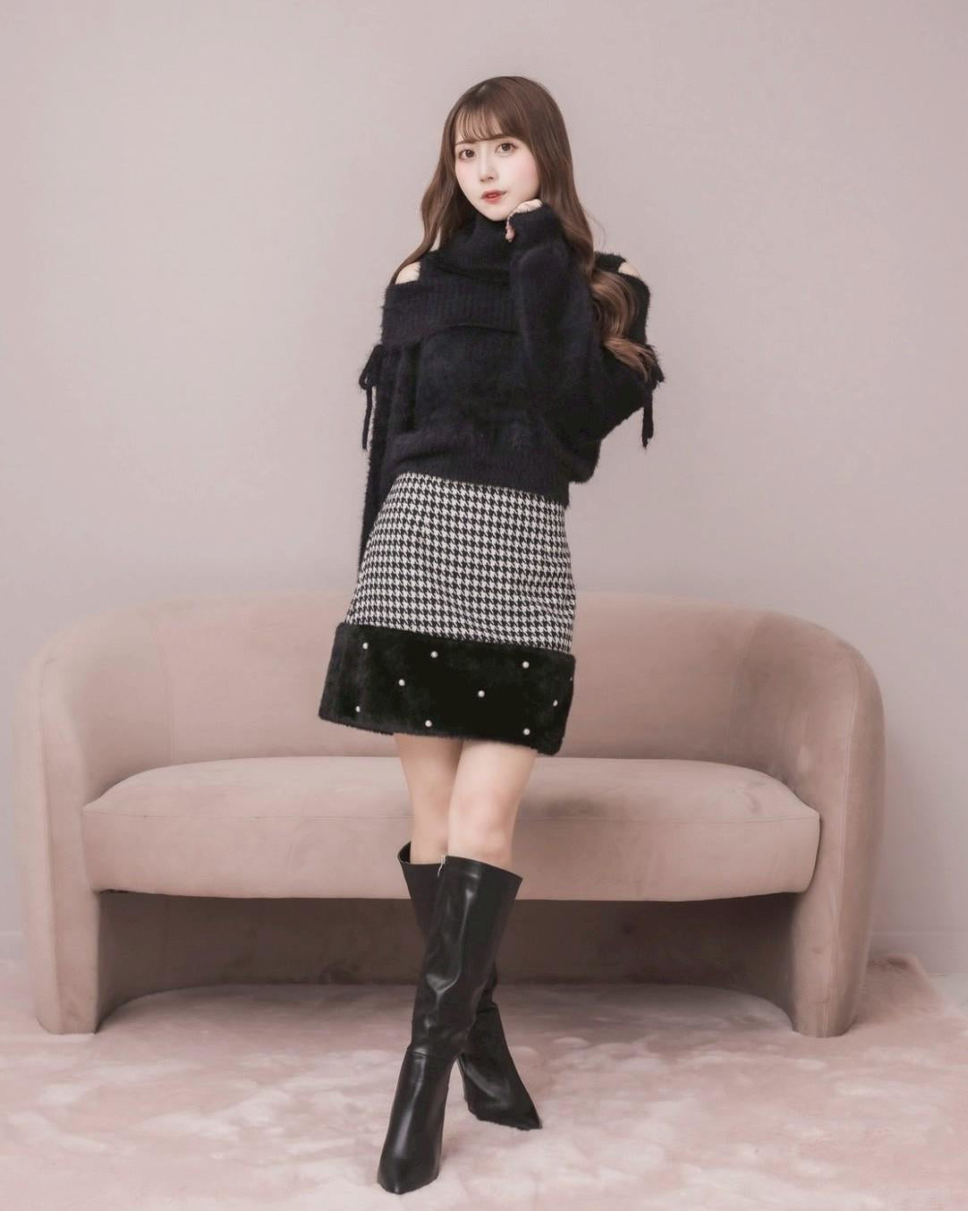 モデル身長：159cm / 着用カラー：ブラック