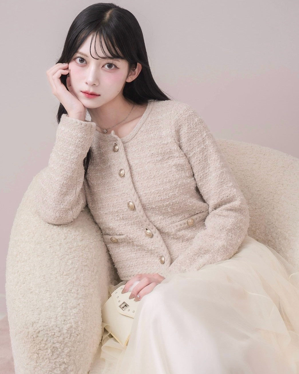 モデル身長：164cm / 着用カラー：アイボリー