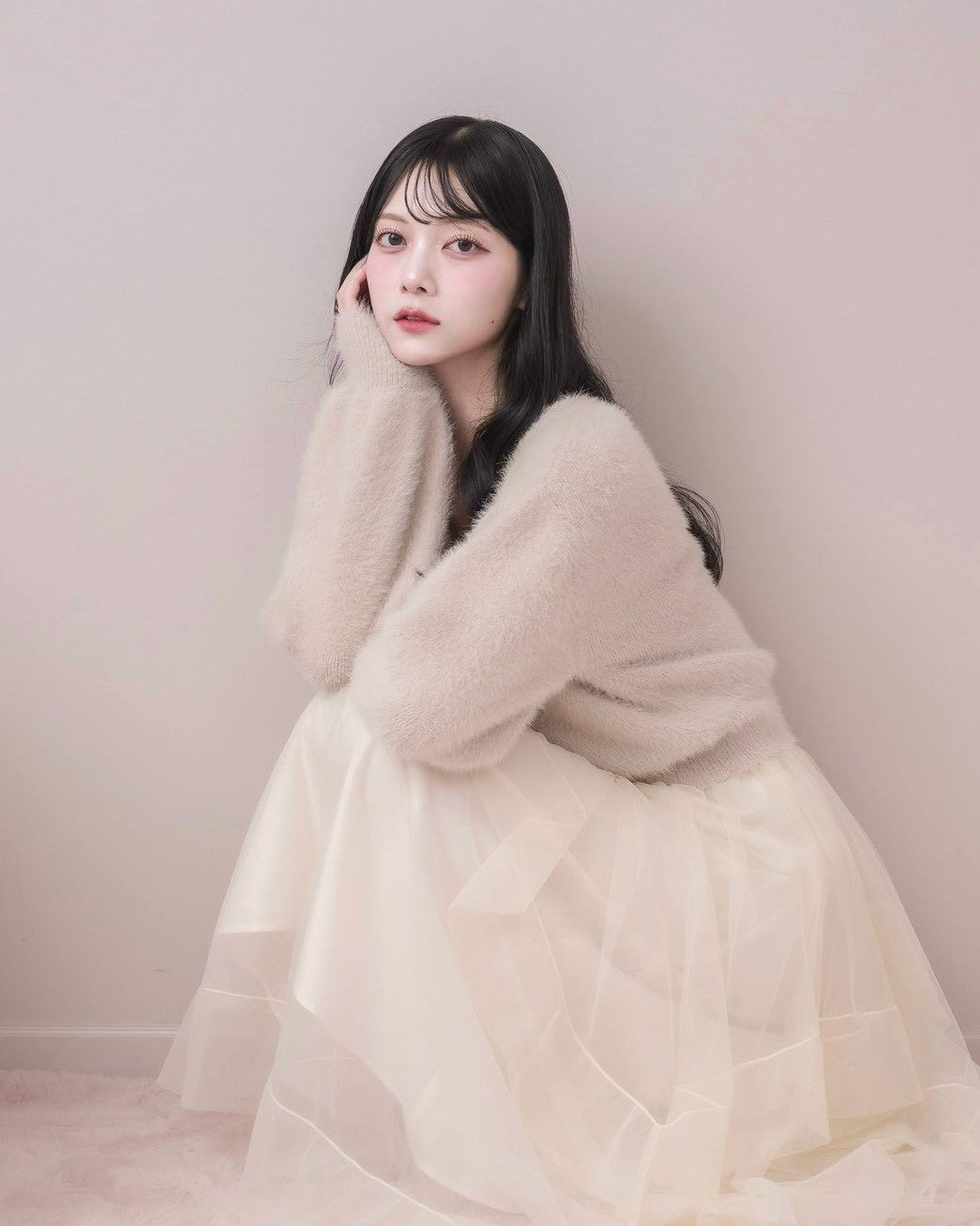 モデル身長：164cm / 着用カラー：アイボリー