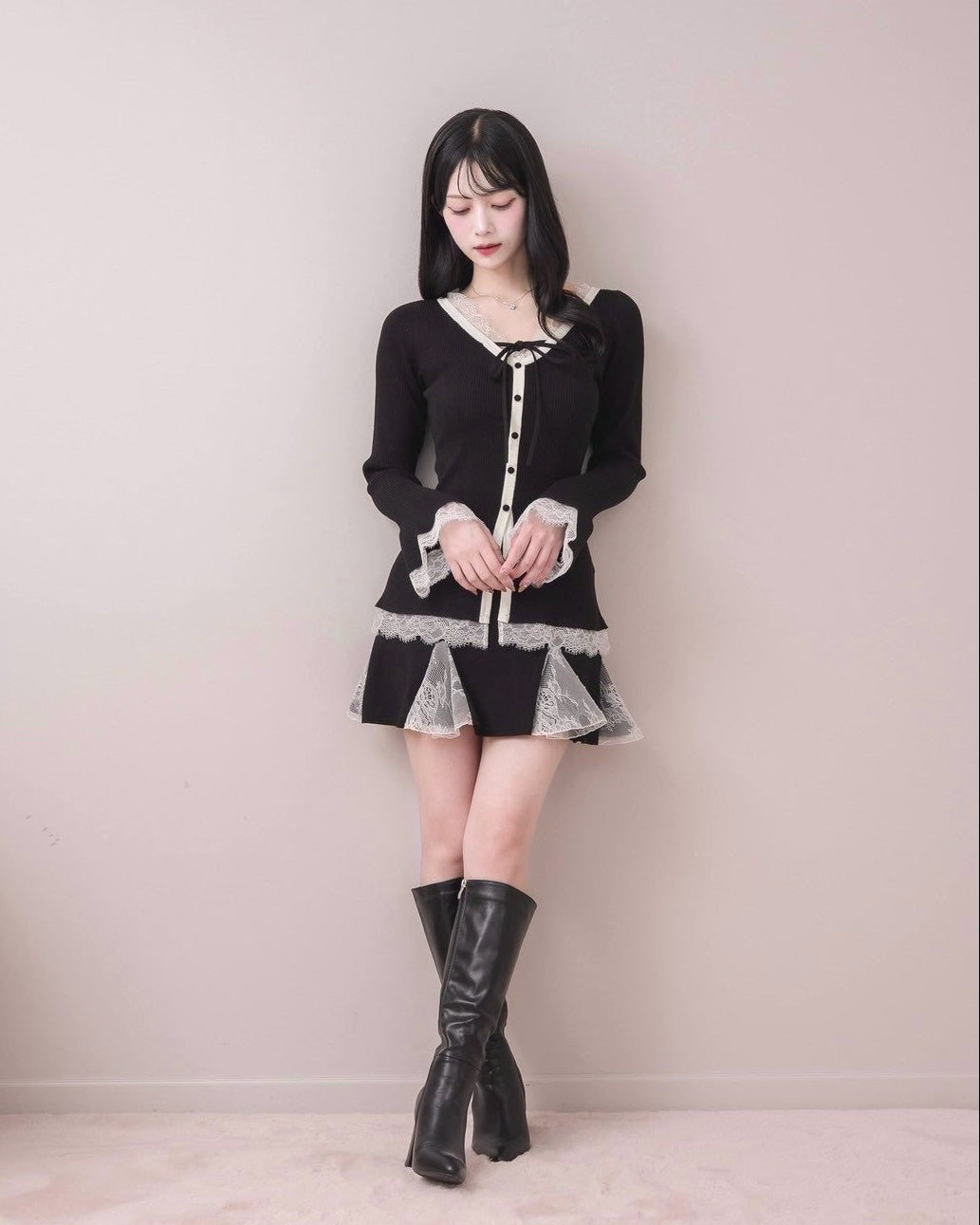 モデル身長：164cm / 着用カラー：ブラック