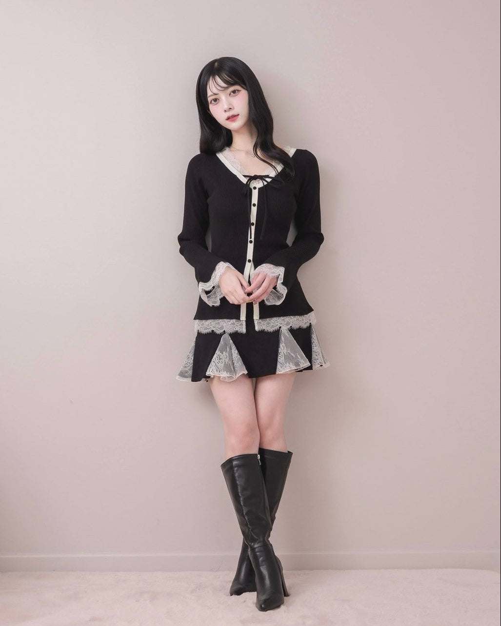モデル身長：164cm / 着用カラー：ブラック