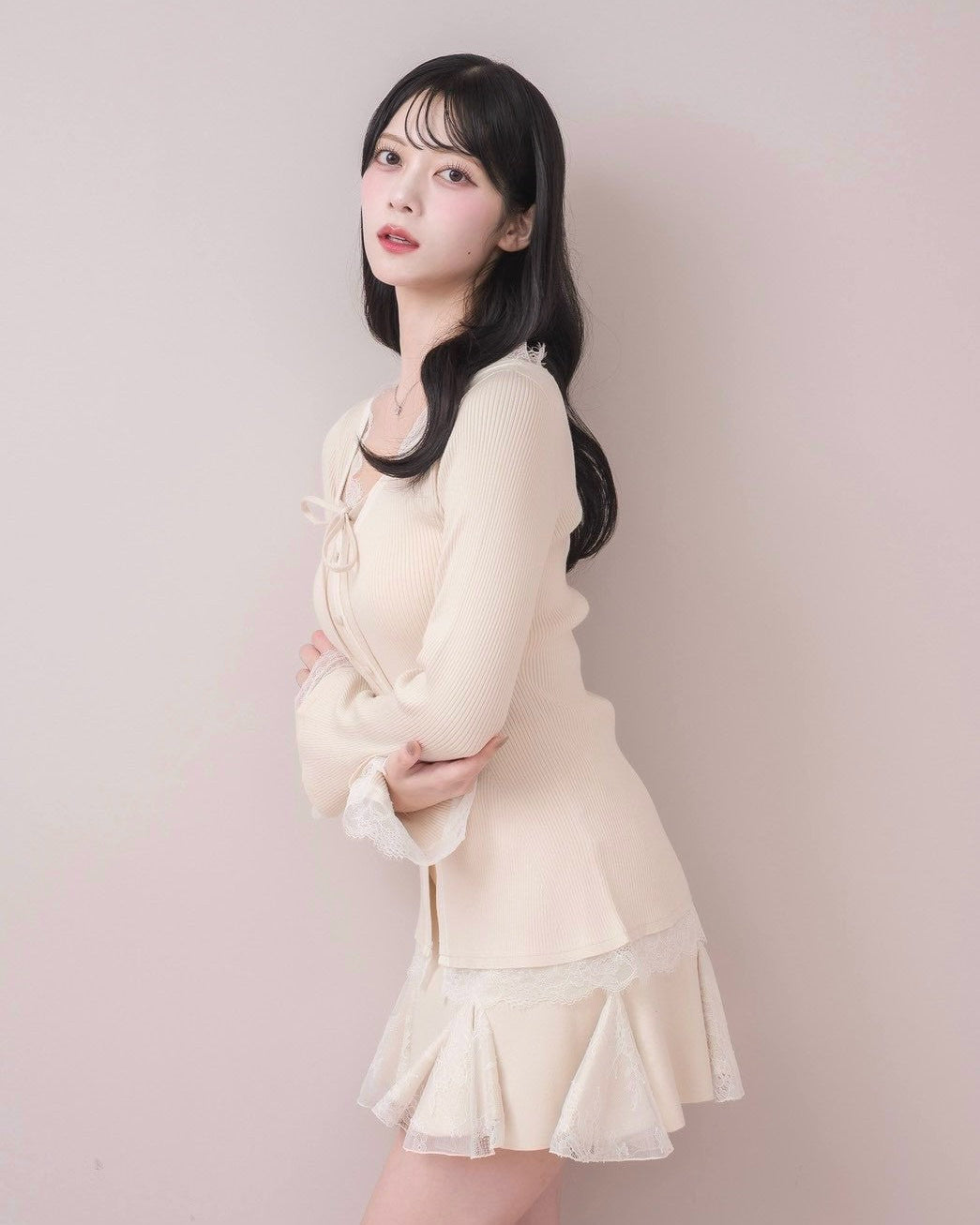 モデル身長：164cm / 着用カラー：ライトベージュ