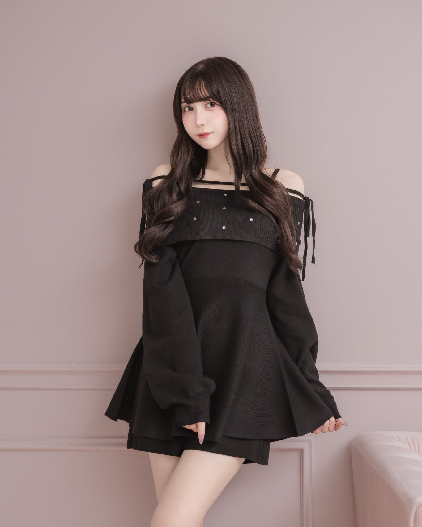 モデル身長：159cm / 着用カラー：ブラック