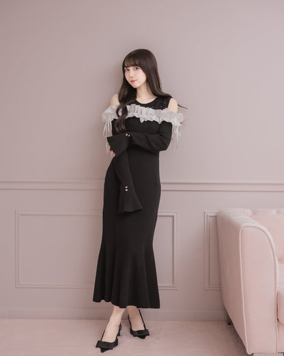 モデル身長：159cm / 着用カラー：ブラック