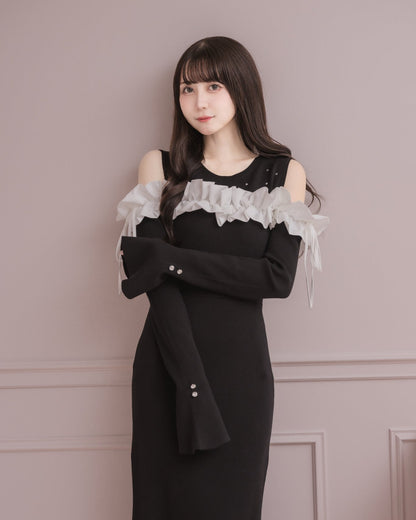 モデル身長：159cm / 着用カラー：ブラック