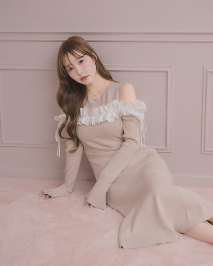 モデル身長：166cm / 着用カラー：ピンクベージュ