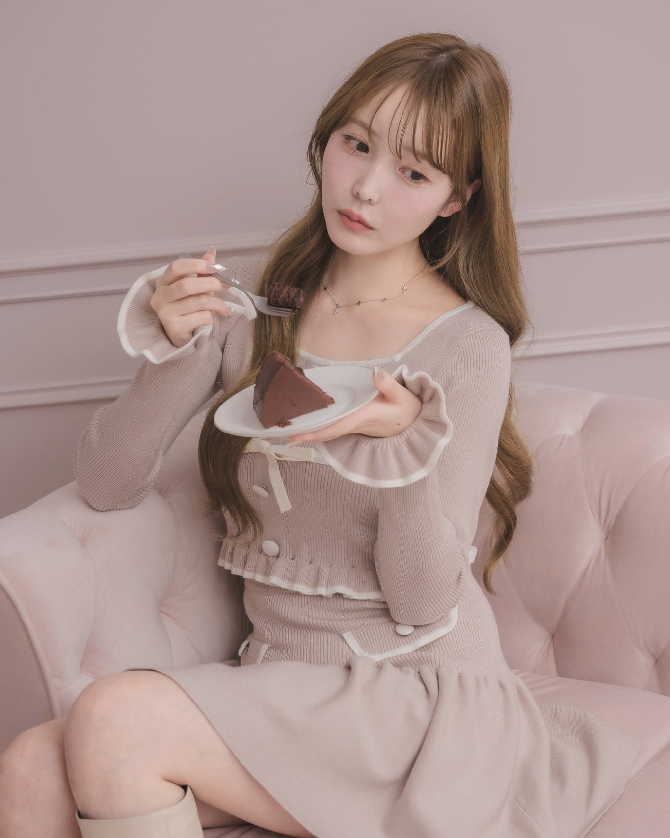 モデル身長：166cm / 着用カラー：ピンク