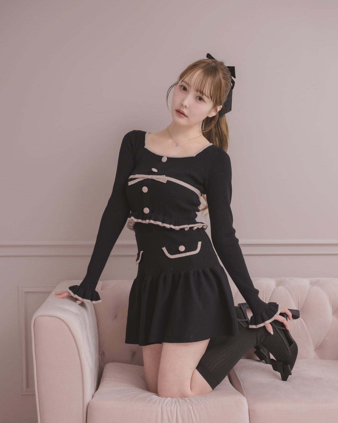 モデル身長：166cm / 着用カラー：ブラック×ピンク