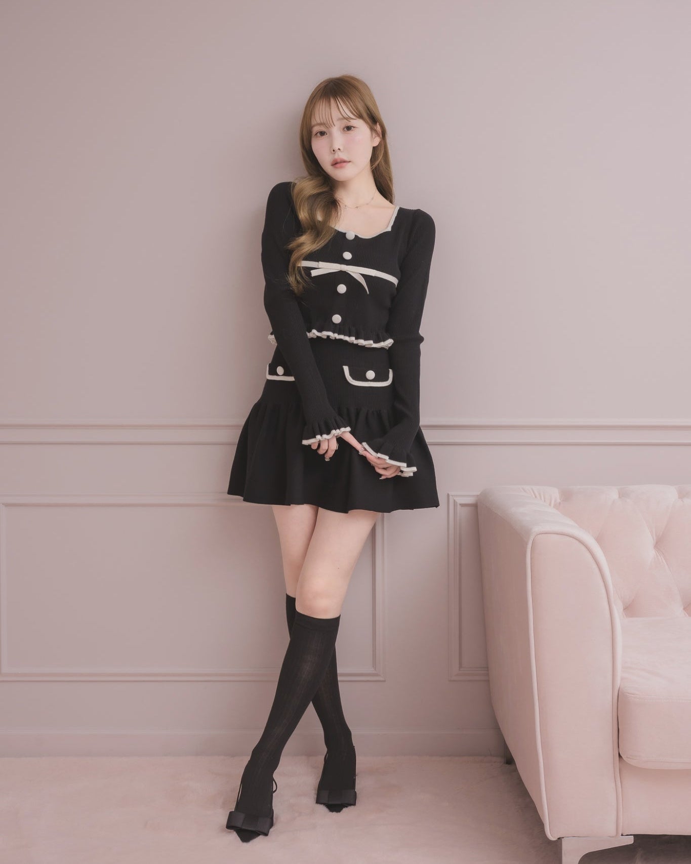 モデル身長：166cm / 着用カラー：ブラック×ホワイト