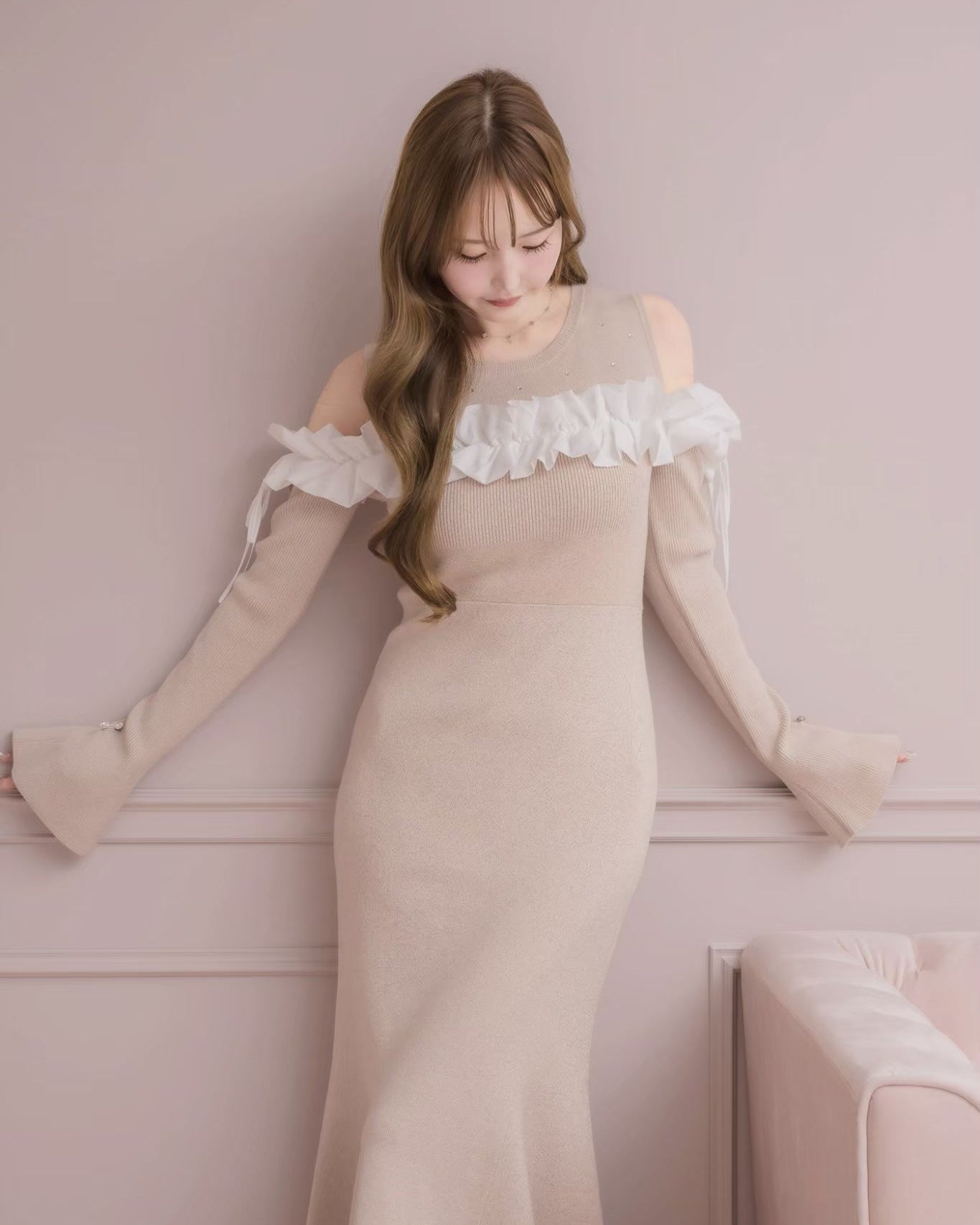 モデル身長：166cm / 着用カラー：ピンクベージュ