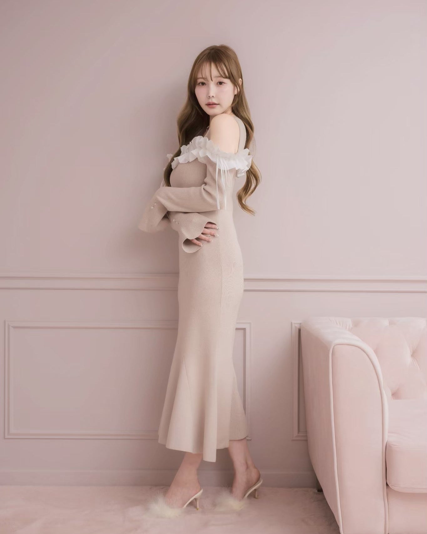 モデル身長：166cm / 着用カラー：ピンクベージュ