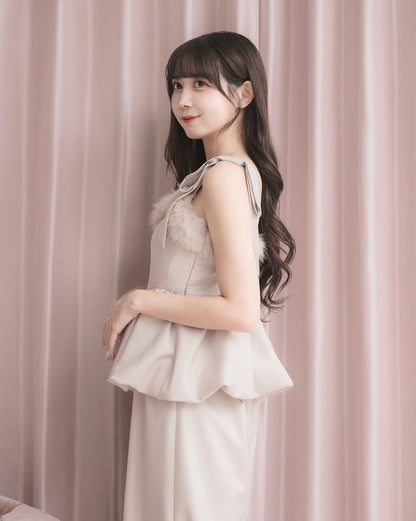 モデル身長：159cm / 着用カラー：グレージュ