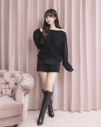 モデル身長：159cm / 着用カラー：ブラック