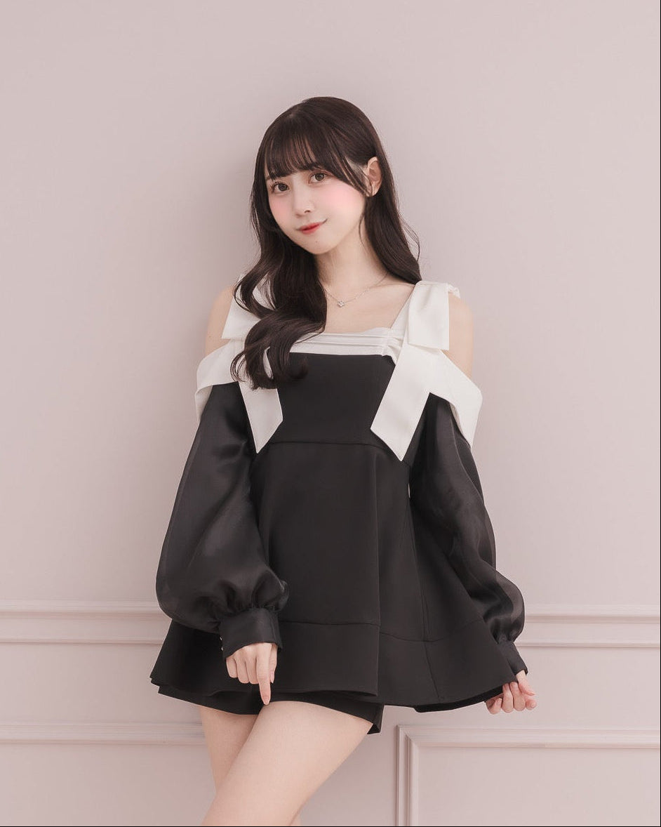 モデル身長：159cm / 着用カラー：ブラック