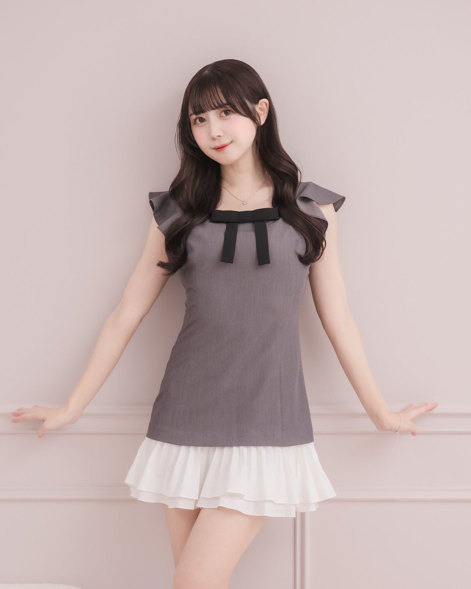 モデル身長：159cm / 着用カラー：チャコール着用サイズ：Sサイズ