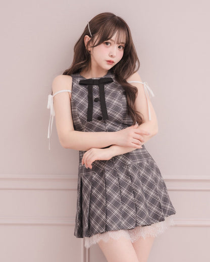 モデル身長：151cm / 着用サイズ：Sサイズ/ 着用カラー：グレーチェック

