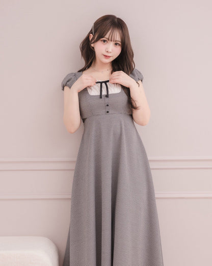 モデル身長：151cm / 着用カラー：ギンガム