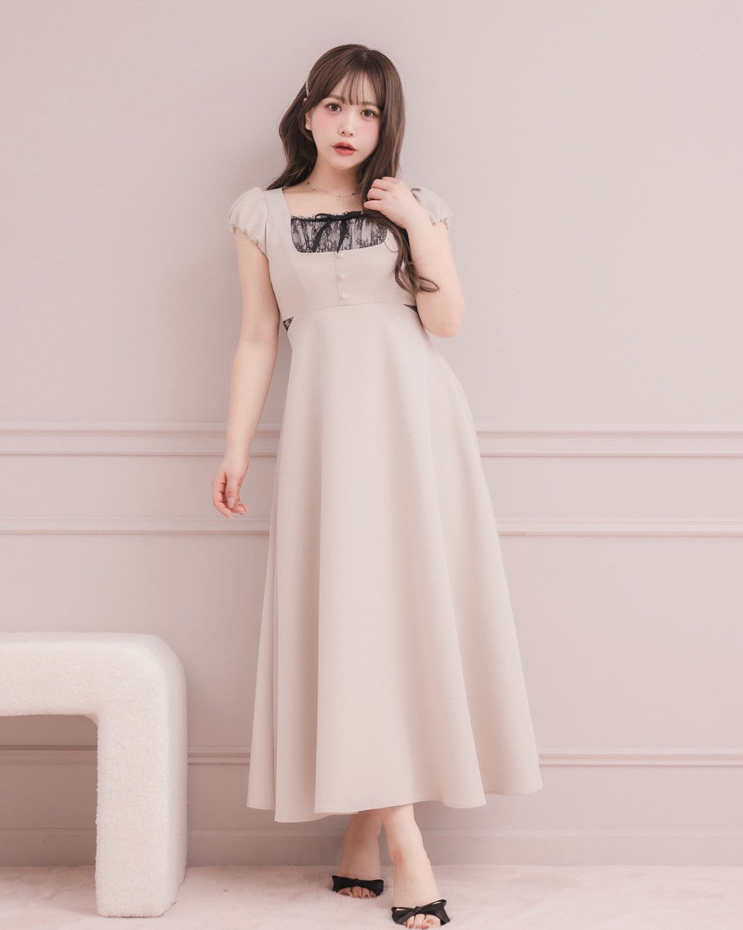 モデル身長：151cm / 着用カラー：ピンクベージュ