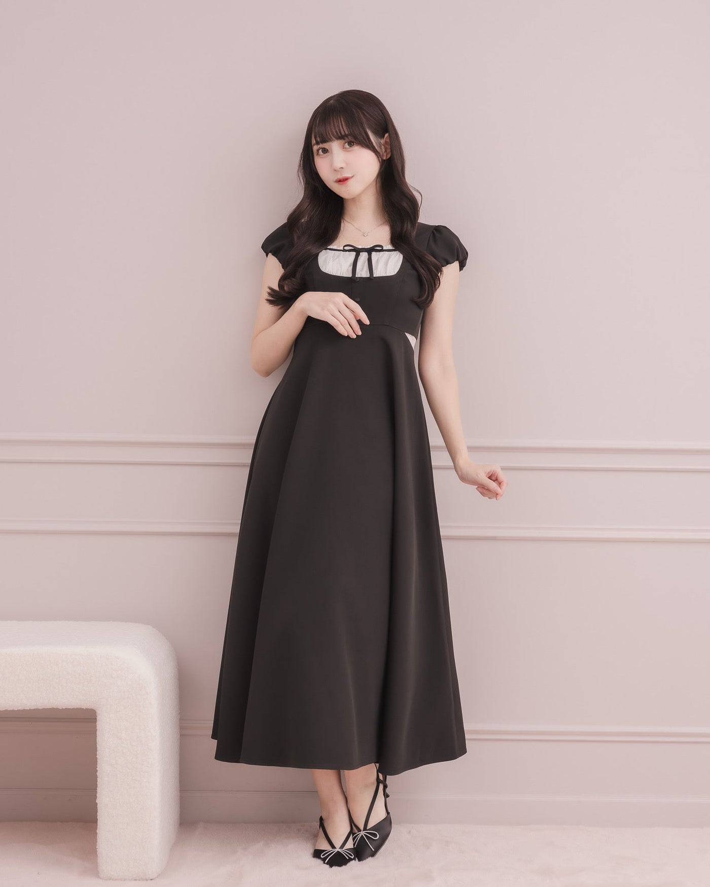 モデル身長：159cm / 着用カラー：ブラック