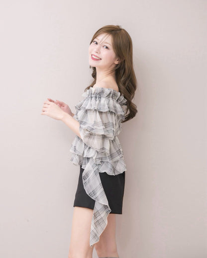 モデル身長：155cm / 着用カラー：ホワイトチェック
