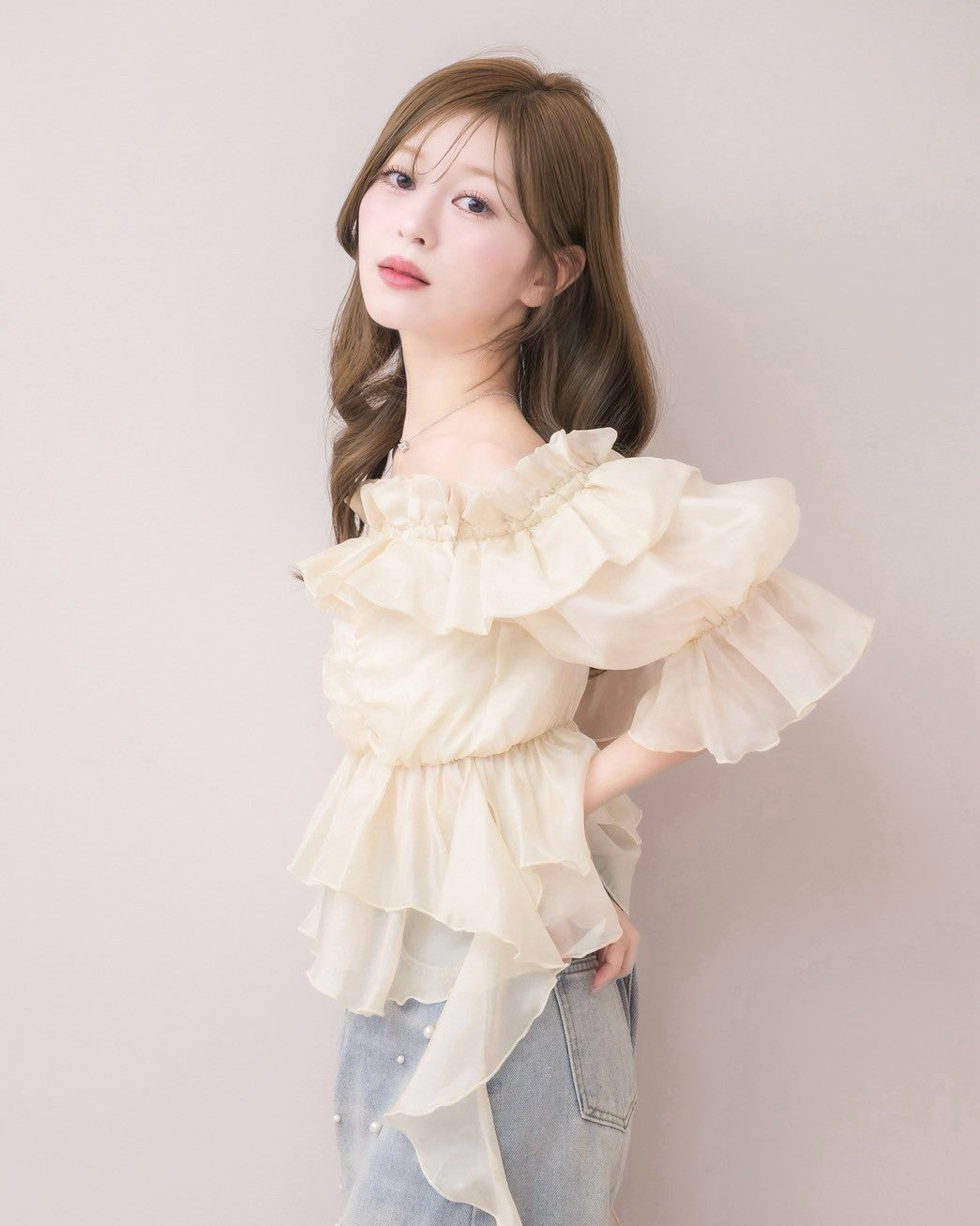 モデル身長：155cm / 着用カラー：アイボリー