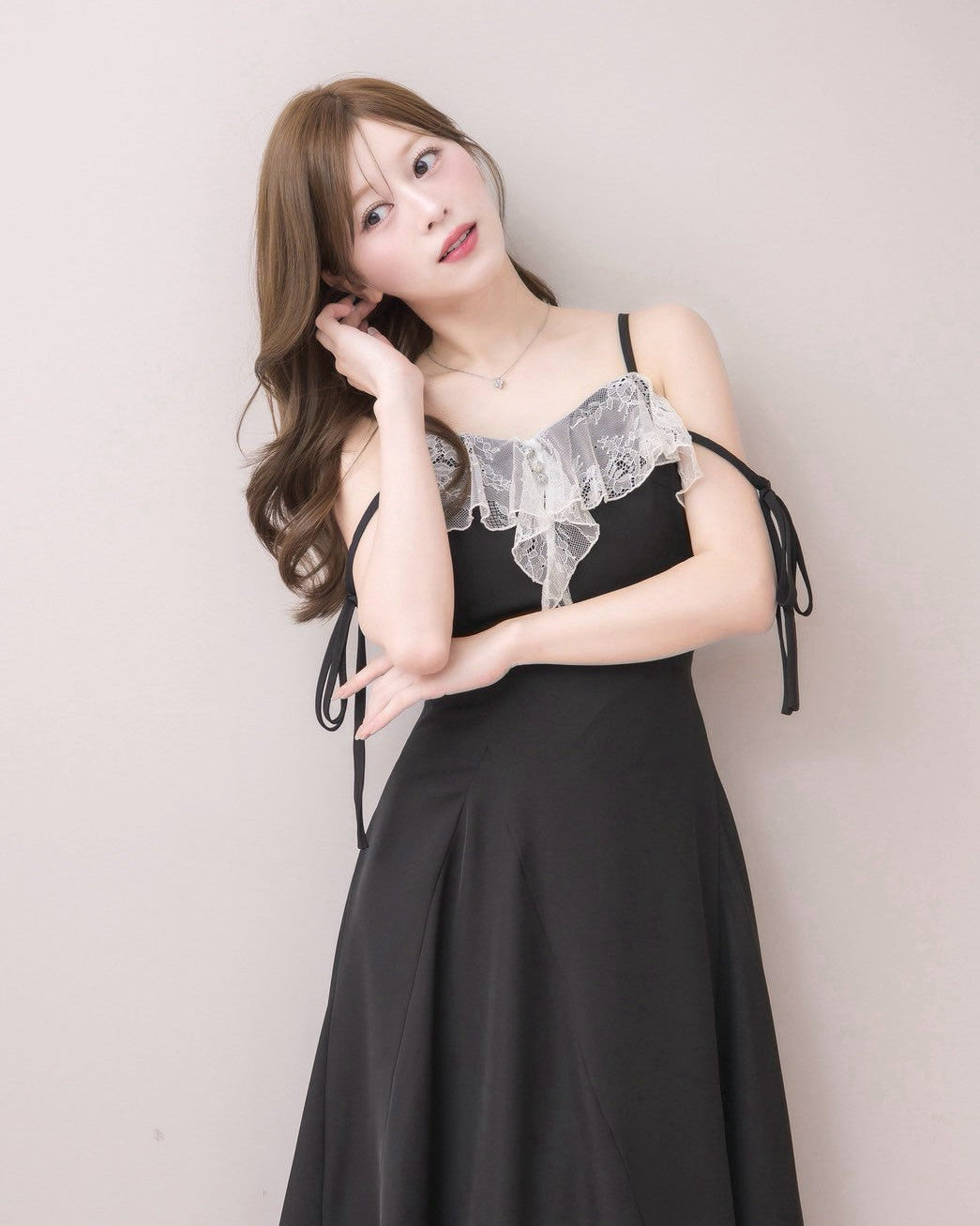 Asymmetric Lace Layered Dress – DOLCELICHE（ドルチェリーチェ）