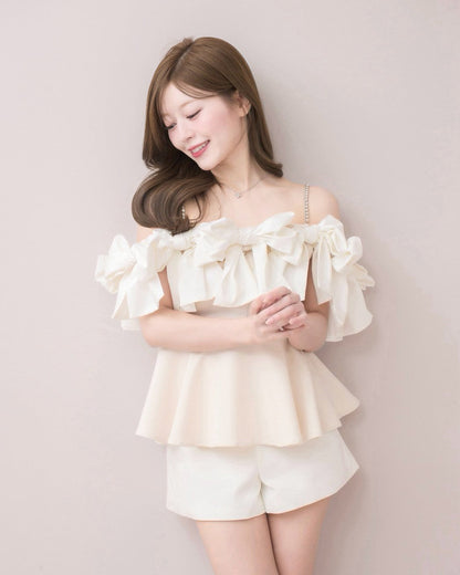 モデル身長：155cm / 着用カラー：アイボリー