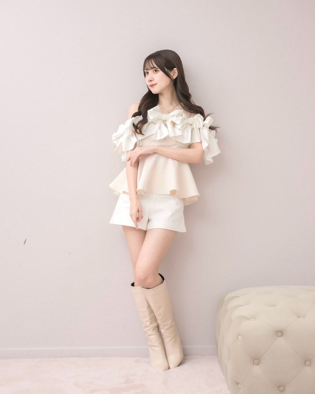 モデル身長：159cm / 着用カラー：アイボリー