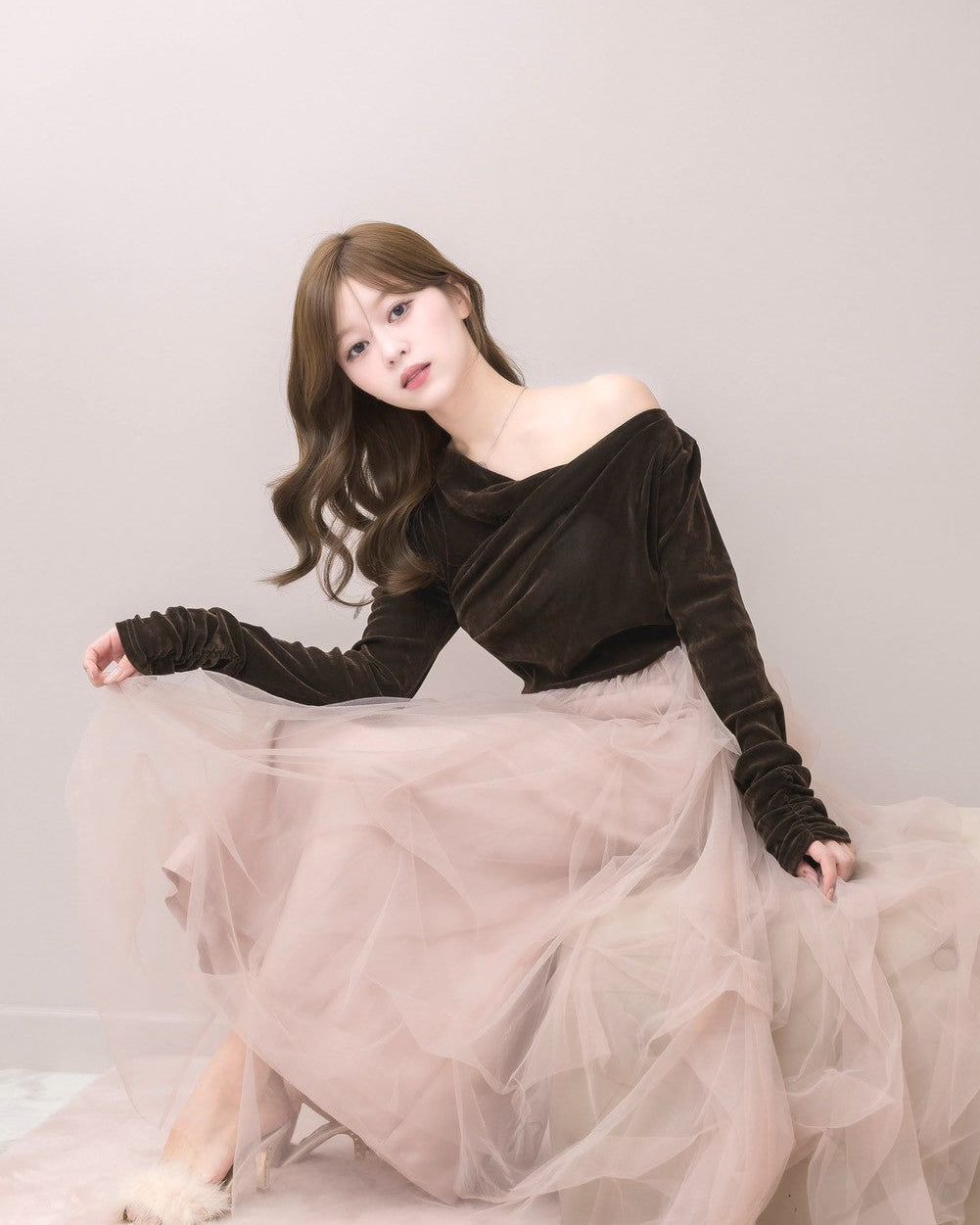 モデル身長：155cm / 着用カラー：ブラウン