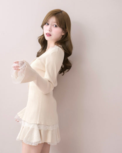 モデル身長：155cm / 着用カラー：ライトベージュ