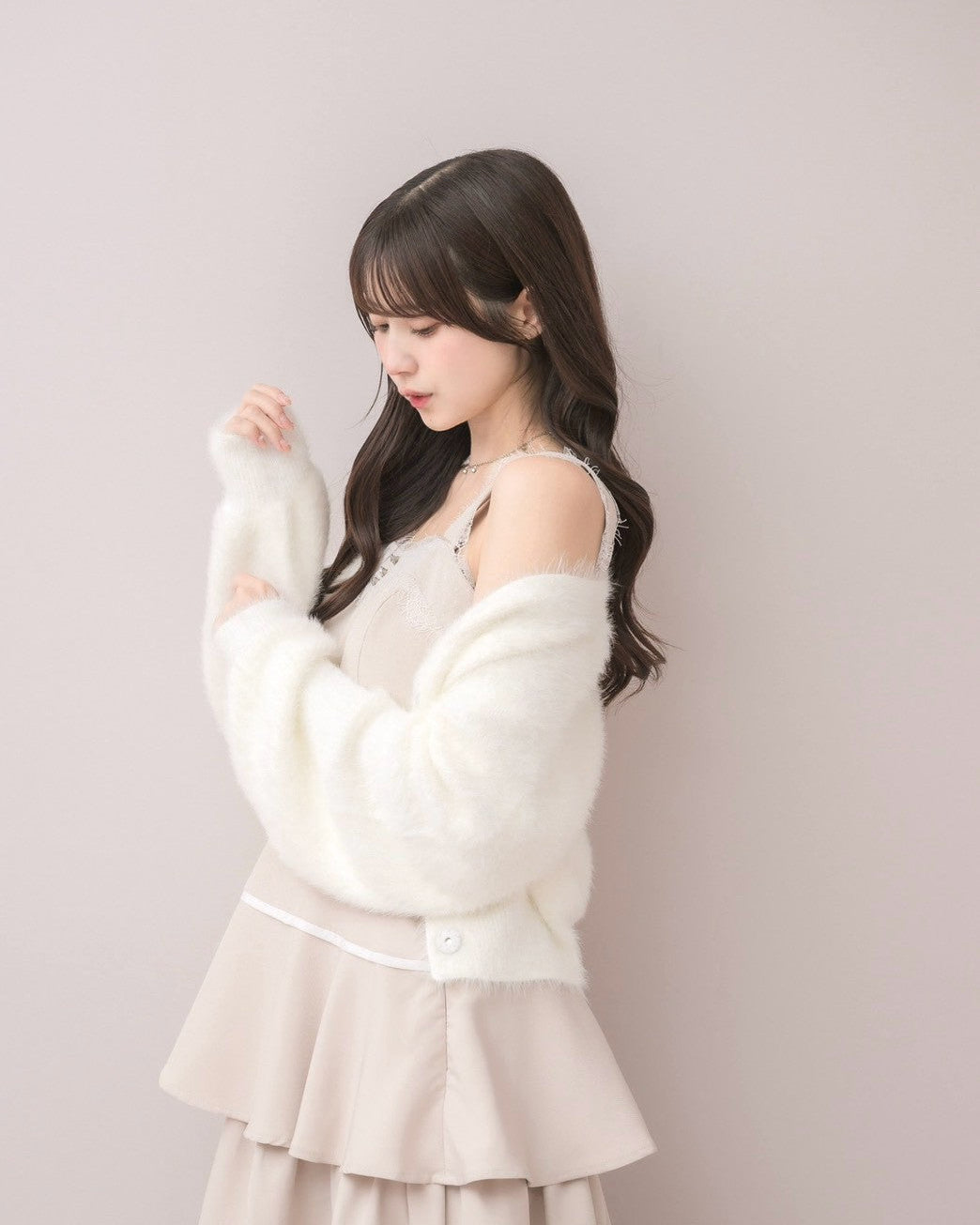 モデル身長：159cm / 着用カラー：ホワイト