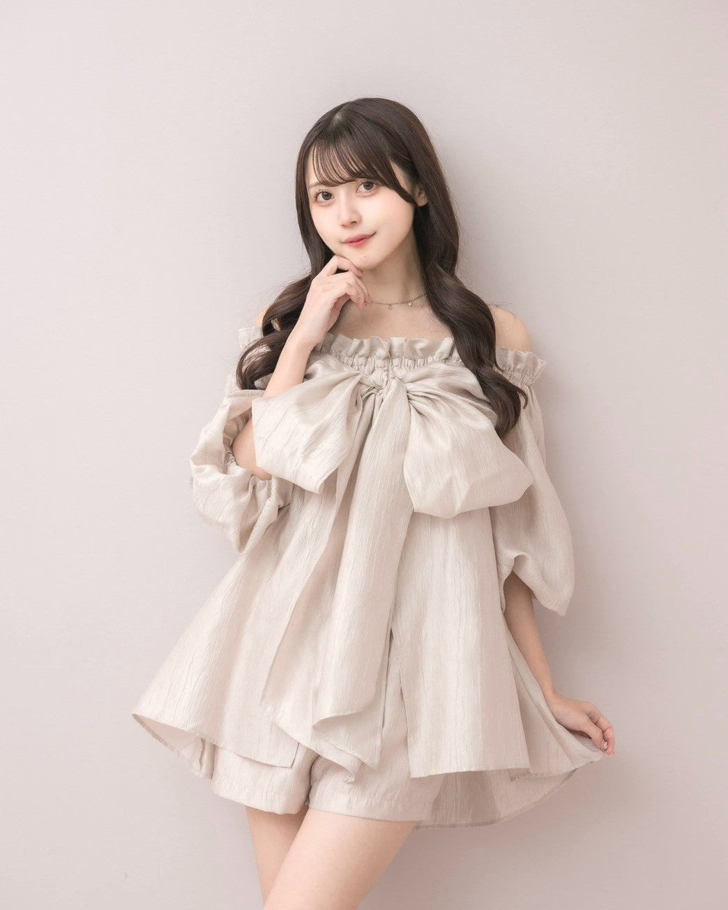 モデル身長：159cm / 着用カラー：ピンクベージュ