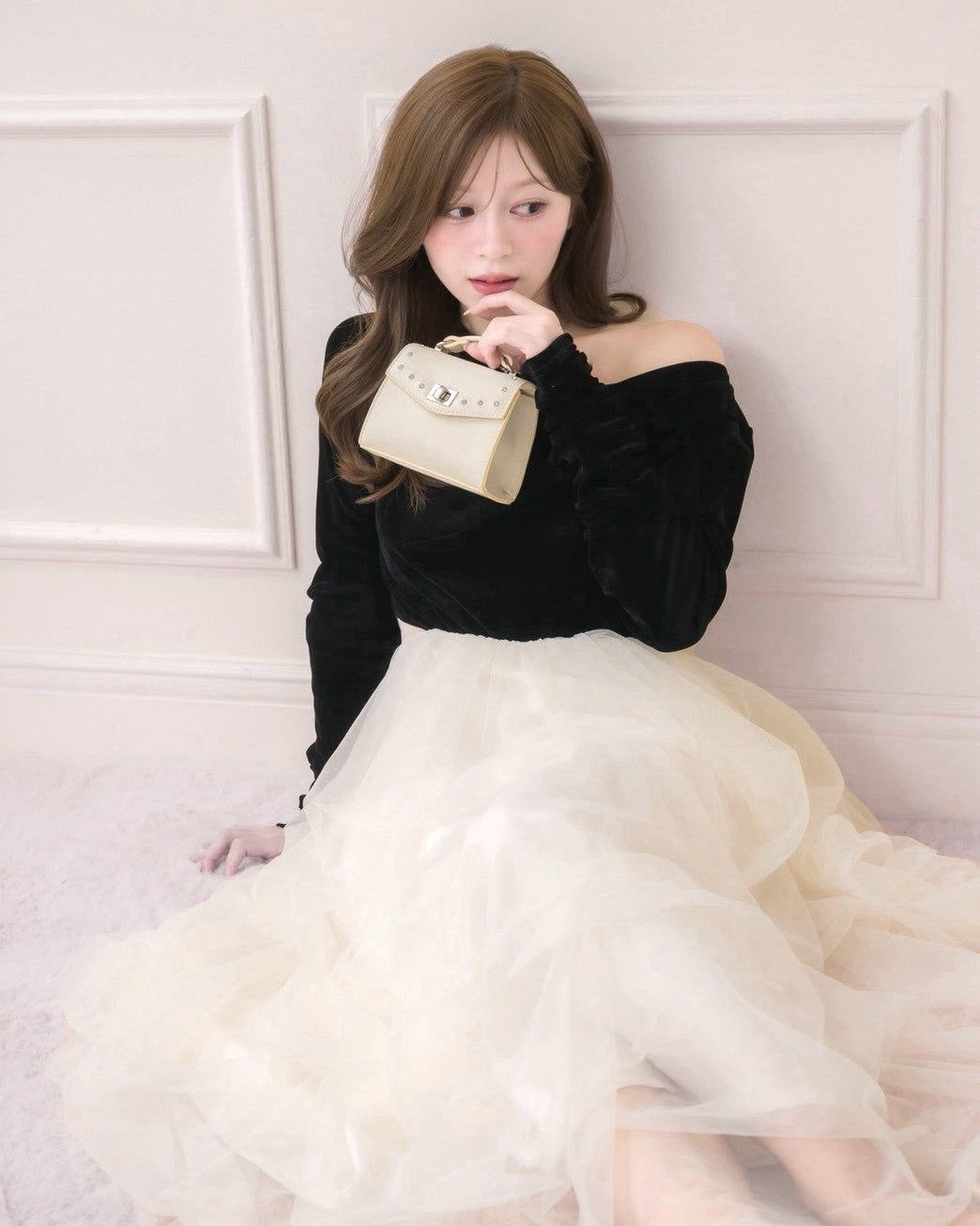 モデル身長：155cm / 着用カラー：ブラック