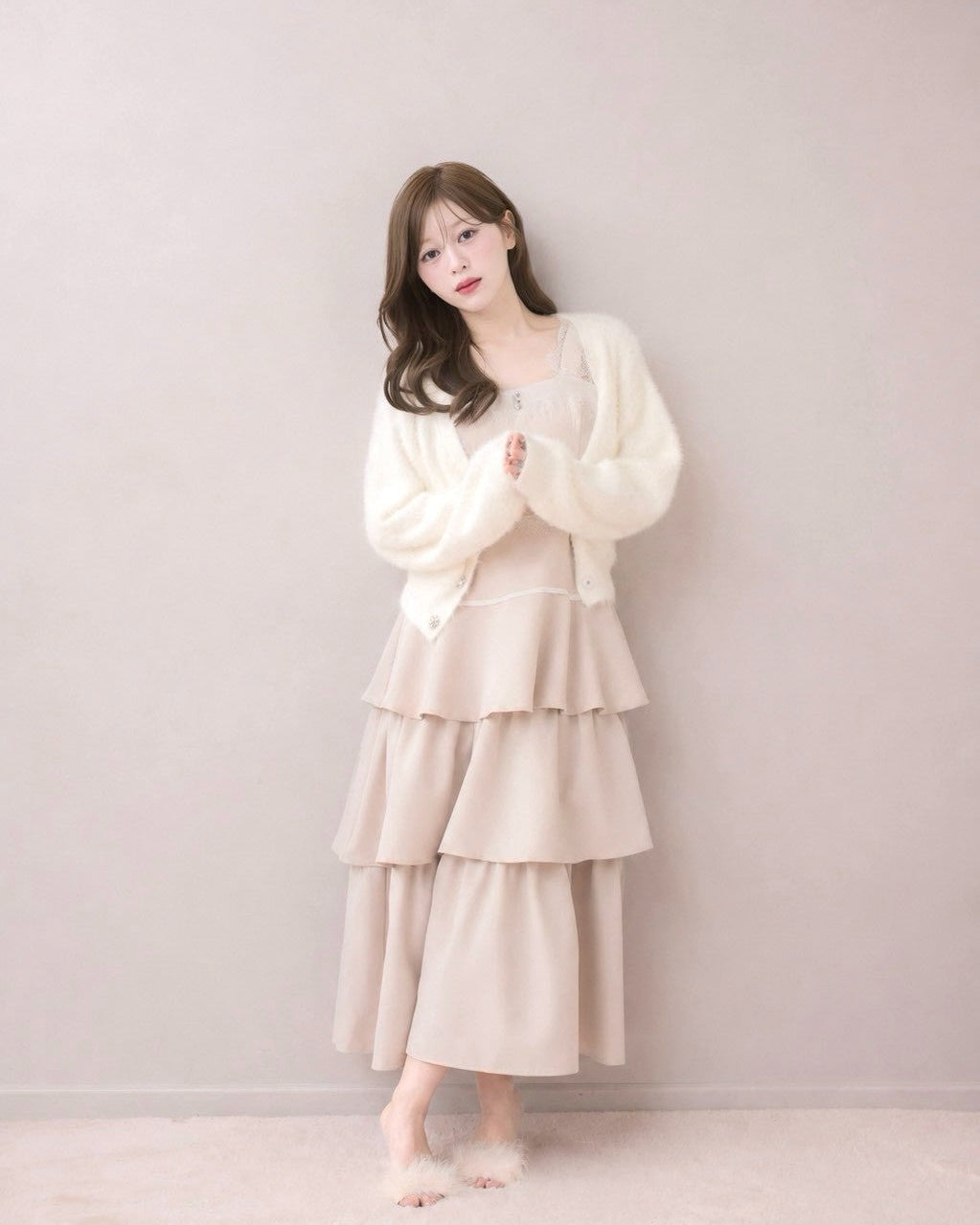 モデル身長：155cm / 着用カラー：ホワイト