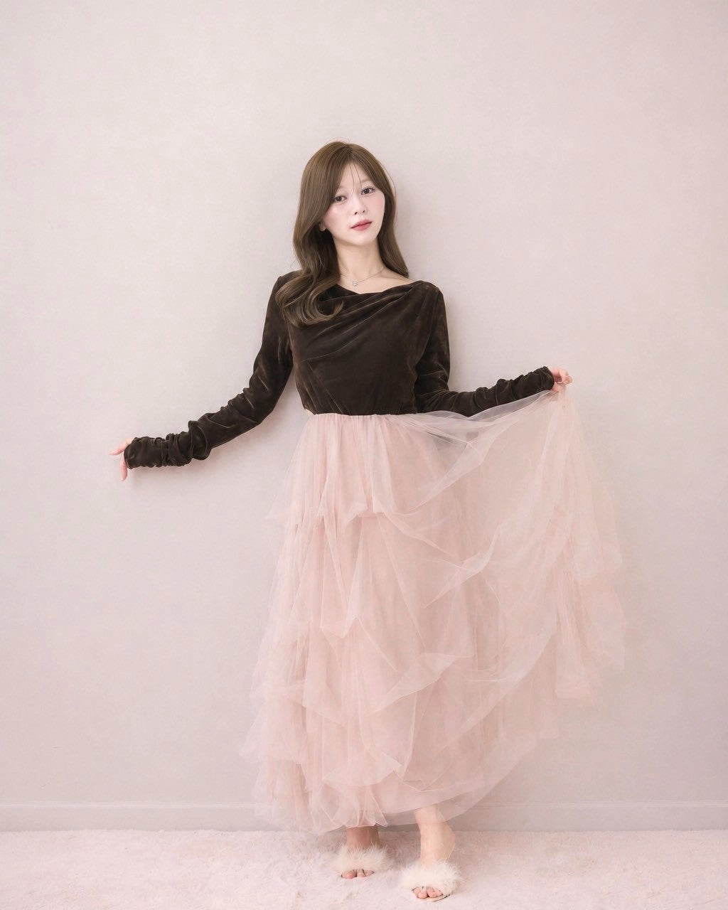 モデル身長：155cm / 着用カラー：ブラウン