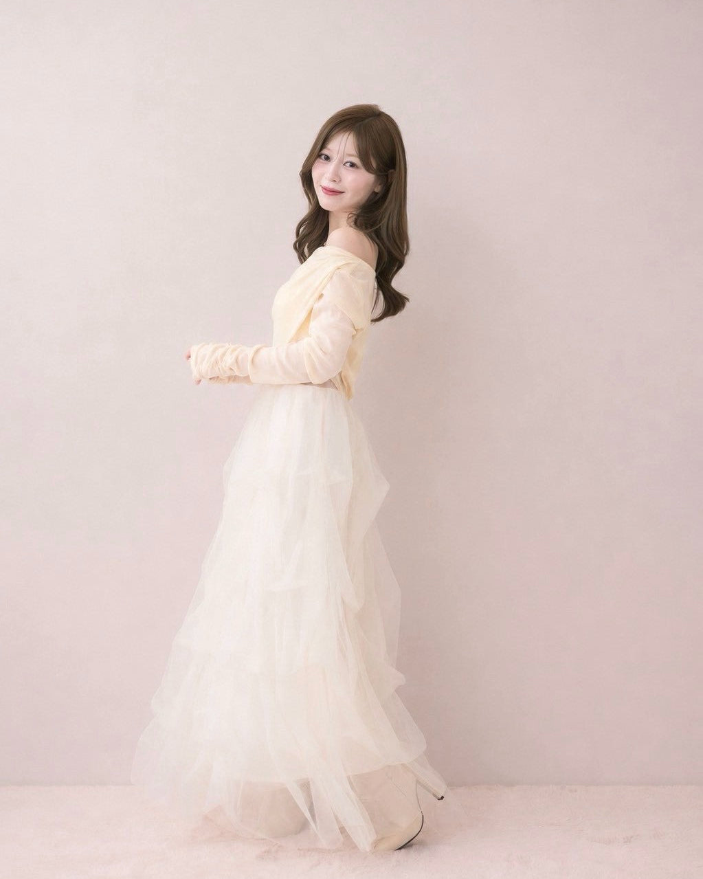 モデル身長：155cm / 着用カラー：アイボリー