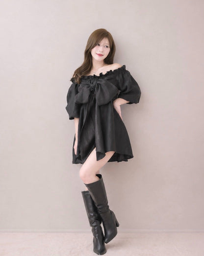モデル身長：155cm / 着用カラー：ブラック