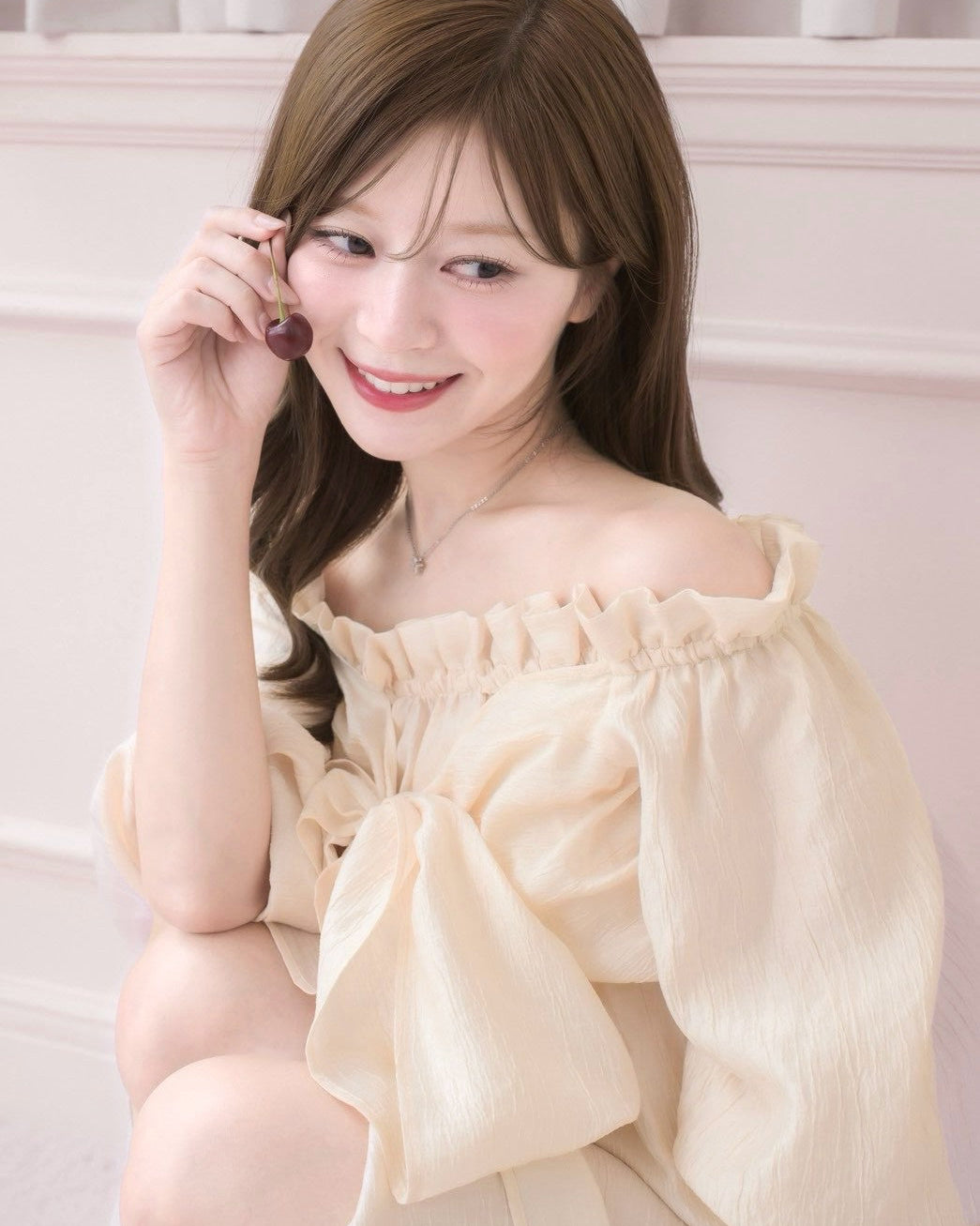 モデル身長：155cm / 着用カラー：アイボリー